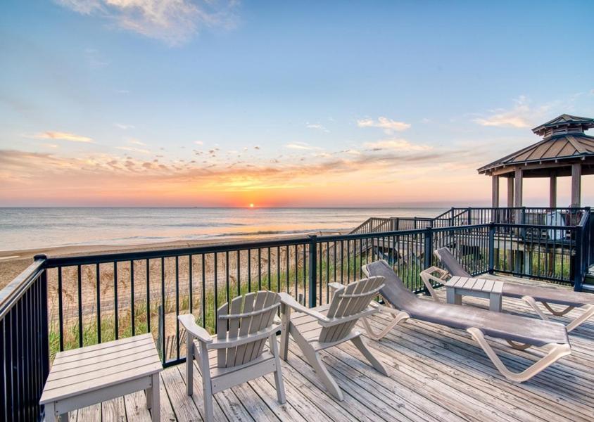 Salty Shenanigans Aparthotel Kill Devil Hills Exterior photo